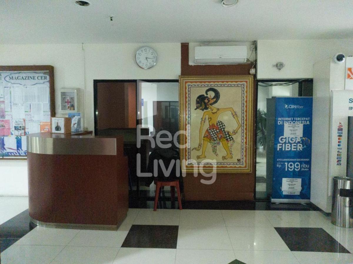 Redliving Apartemen Casablanca East Residence - Kayla Property Tower B Джакарта Екстериор снимка